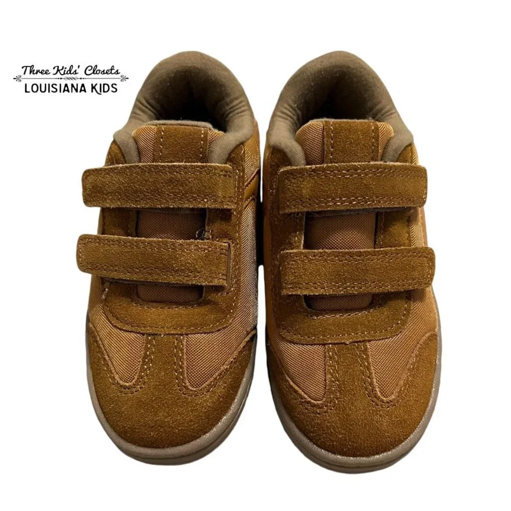 Cat & Jack Sz 11 Brown Nevada Sneakers